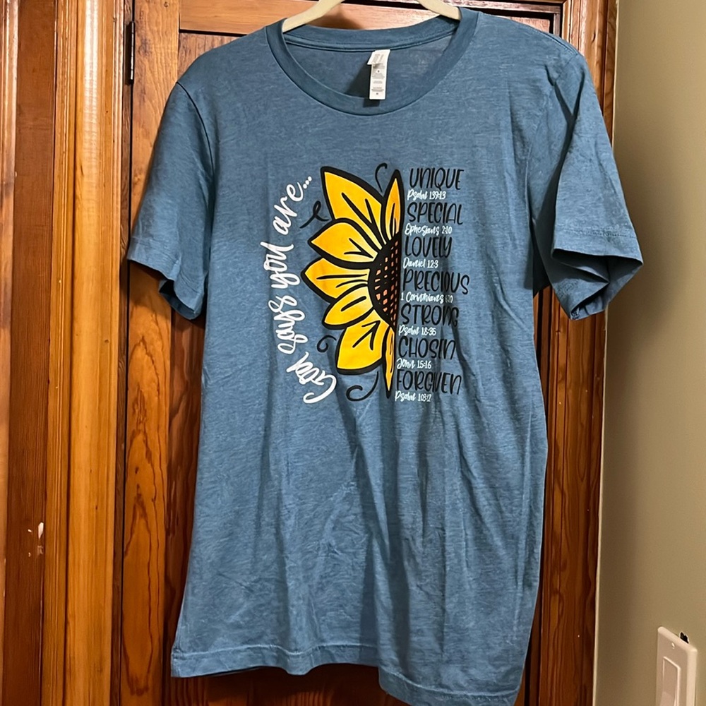 Blue quote tee